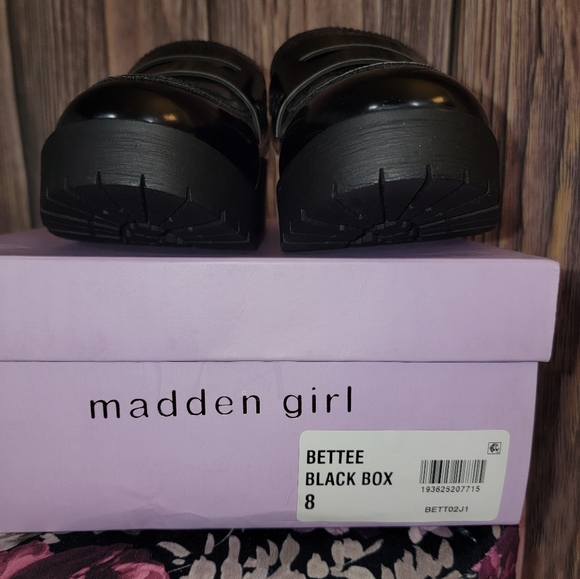 Steve Madden Loafers size 8 - Picture 9 of 9